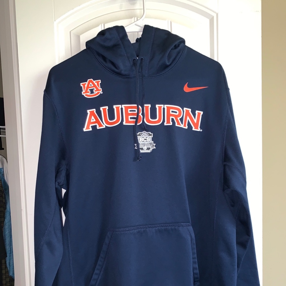 Auburn pullover